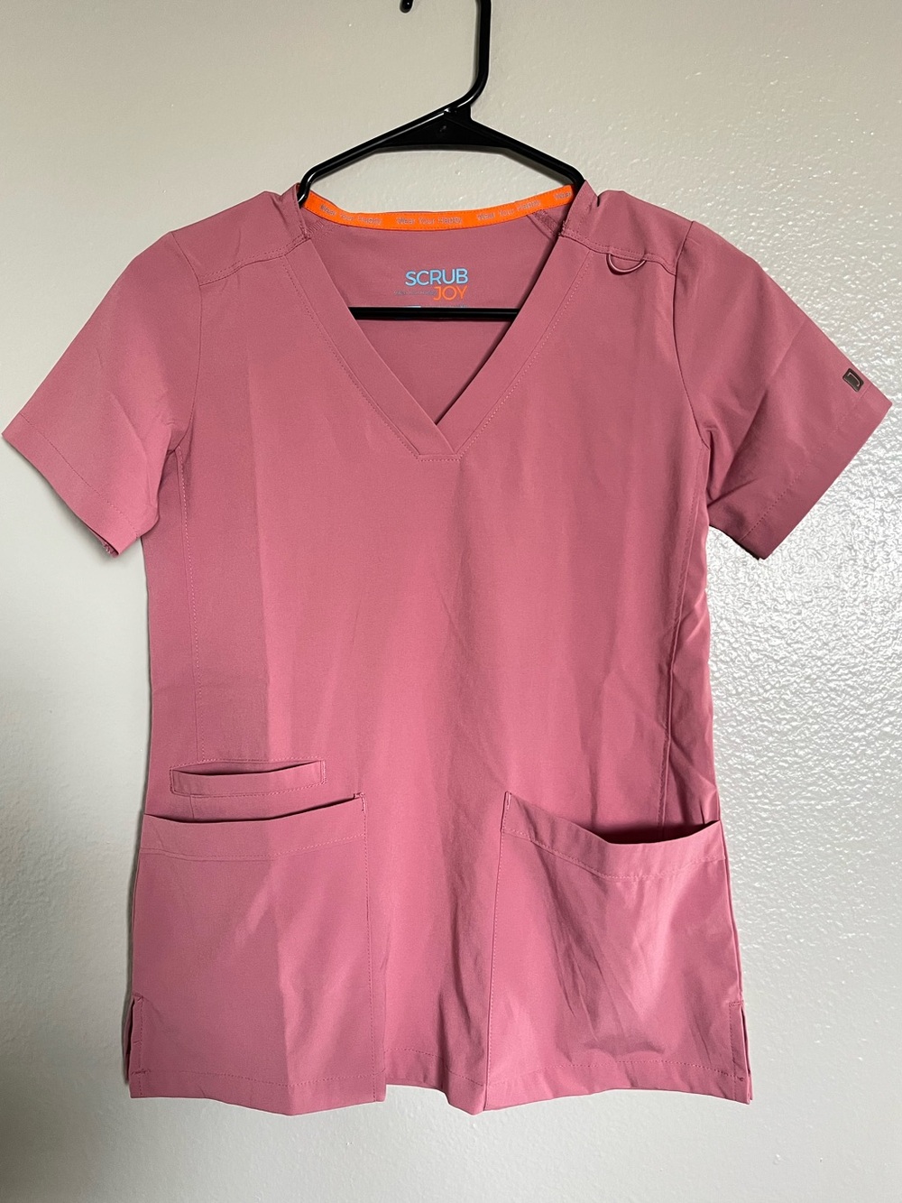 ScrubJoy Fitted Scrub Top